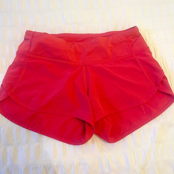 lululemon athletica Pants - Lululemon PINK low-rise 2.5 inch speed-ups size 2